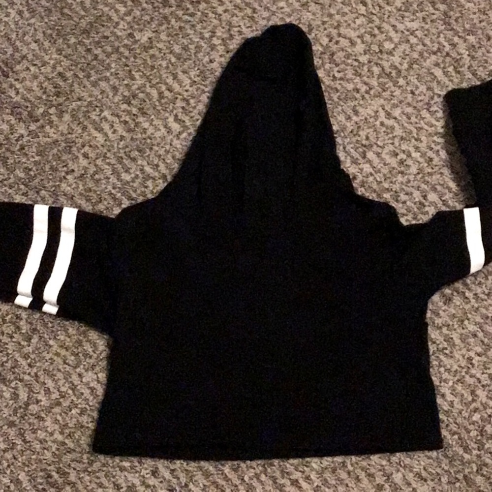 Black cropped hoodie